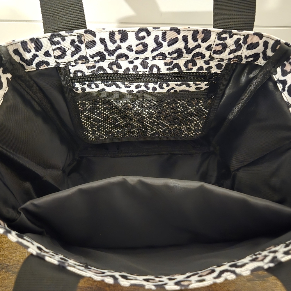 Wolfpak Black and Cream Leopard Print Tote Bag - Picture 4 of 6